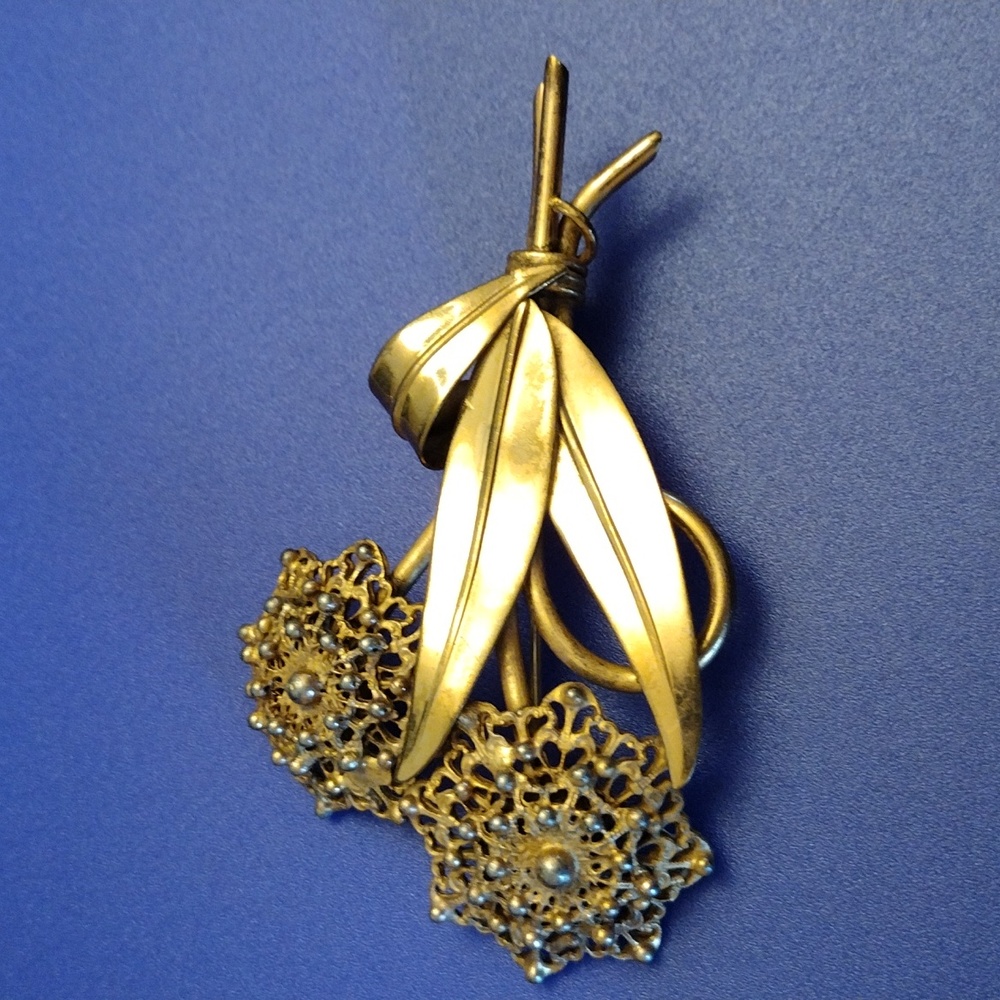 Large Golden Floral Brooch